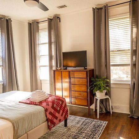 J Birds' Bungalow In The Heart Of Midtown ممفيس المظهر الخارجي الصورة