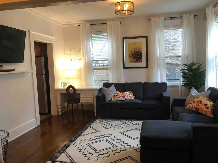 J Birds' Bungalow In The Heart Of Midtown ممفيس المظهر الخارجي الصورة