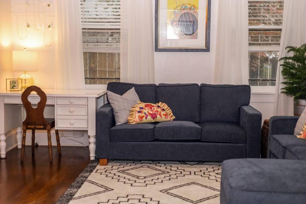 J Birds' Bungalow In The Heart Of Midtown ممفيس المظهر الخارجي الصورة